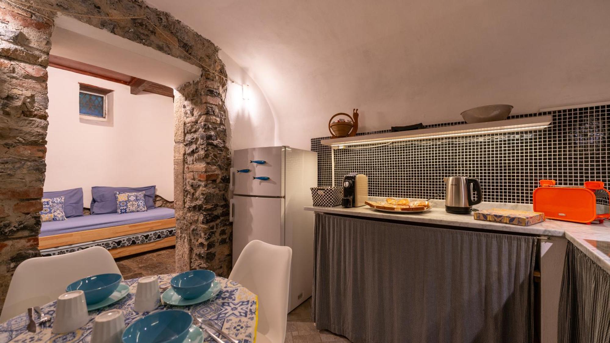 La Casa Delle Pietre Parlanti - Casa In Pietra Ai Piedi Del Parco Delle 5 Terre Bed & Breakfast Biassa Dış mekan fotoğraf